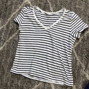 Madewell V-neck Tshirt (M)